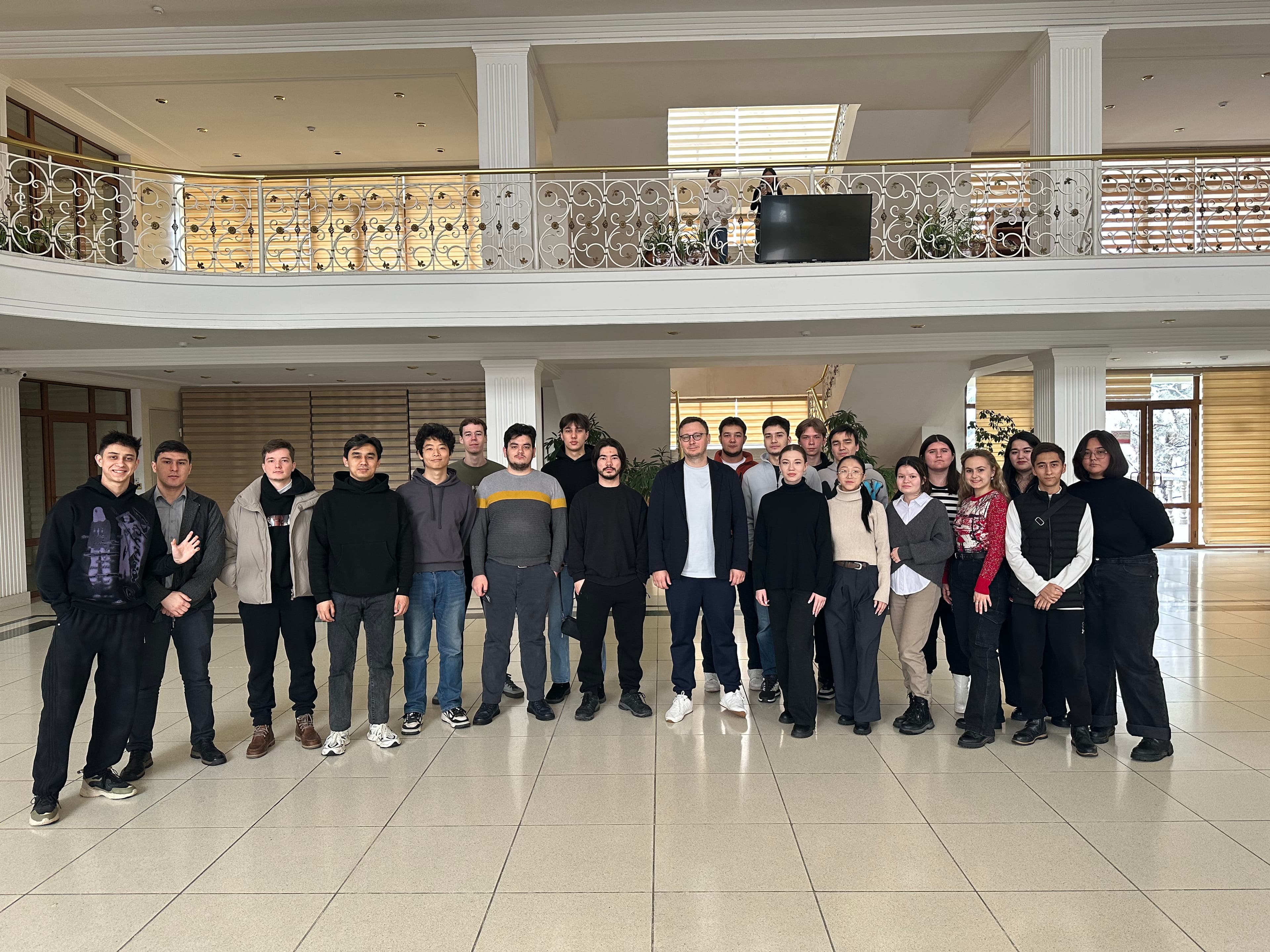 Завершение специального курса «Дизайн-мышление и креативность»